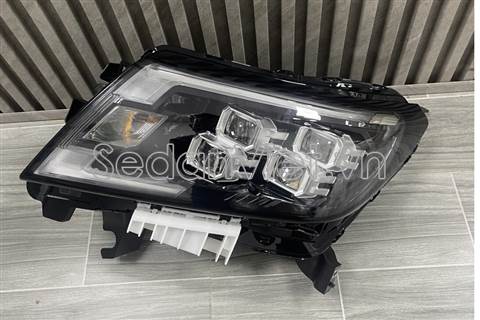 Vỏ đèn pha trái 260606KG1A