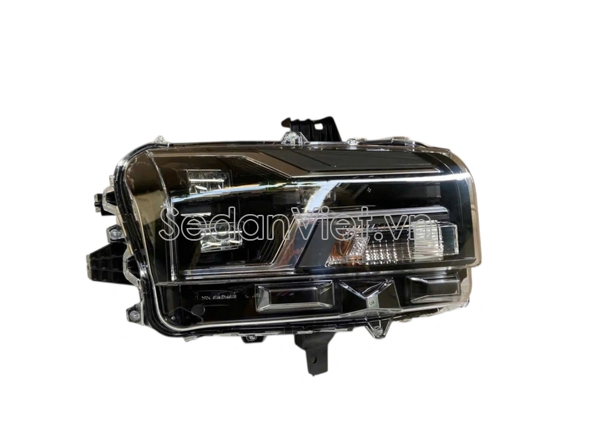 Vỏ đèn pha trái dùng cho xe Mitsubishi Triton 2024-2025