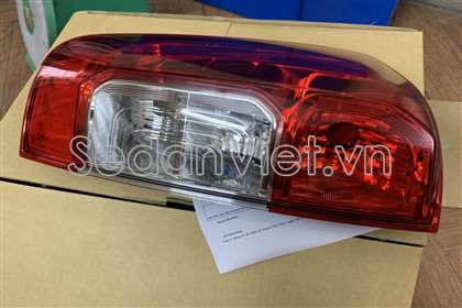 Vỏ đèn hậu phải 265504JA0A