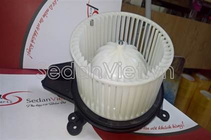 Quạt gió điều hòa trong xe 27226JS71C
