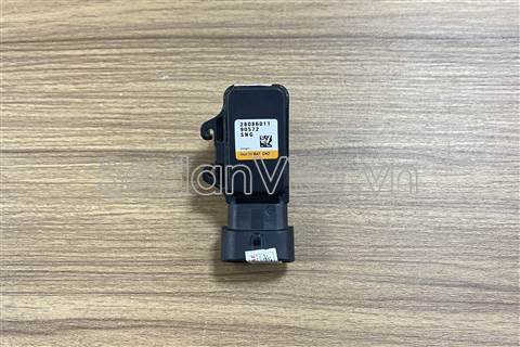 Cảm biến đo gió Luxgen M7 2011