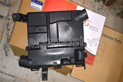 Hộp lọc gió động cơ có đựng lọc 28111B4200