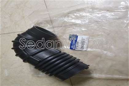 Ống hút gió vào hộp lọc gió 281383J000