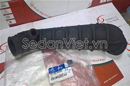 Ống hút gió vào ĐỘNG CƠ Hyundai Santafe Gold 2001-2005