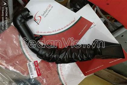 Ống hút gió vào hộp lọc gió 282101Y200