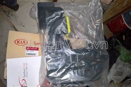 Hộp lọc gió động cơ 282111W170