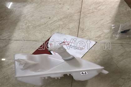 Bình nước rửa kính 289100570R