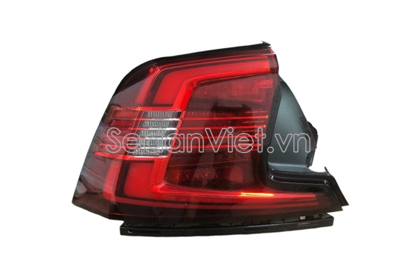 Đèn hậu ngoài trái 31108925