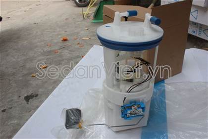 Cụm bơm xăng Hyundai Santafe 2010