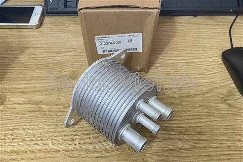 Két làm mát dầu hộp số 31237AA100