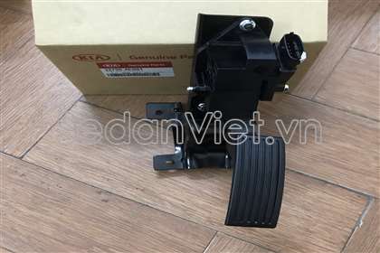 Chân ga - 327004E001