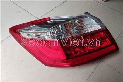 Đèn hậu ngoài trái Honda Accord 2014-2017