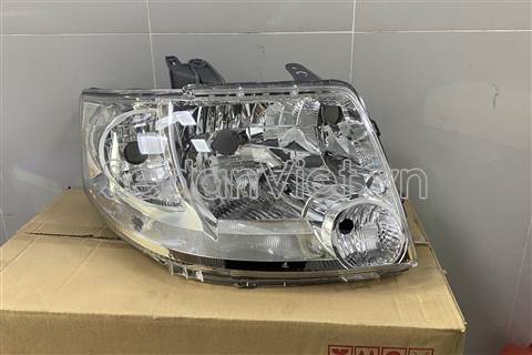 Vỏ đèn pha phải Suzuki APV 2013-2016