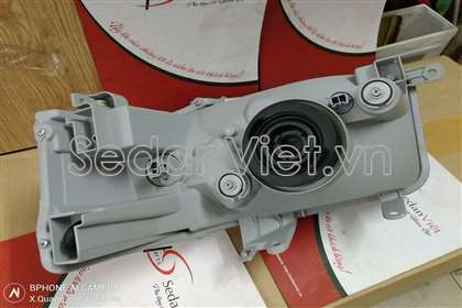Vỏ đèn pha phải 3512061J00