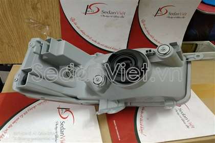 Vỏ đèn pha phải 3512061J00