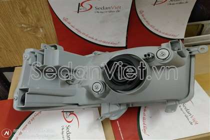 Vỏ đèn pha phải 3512061J10