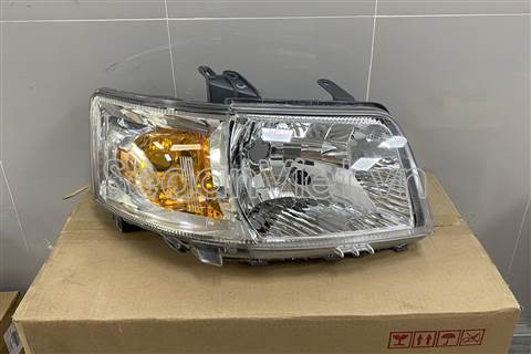 Vỏ đèn pha phải - 3512061J00000