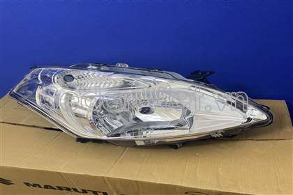 Vỏ đèn pha phải Suzuki Ertiga 2013-2015