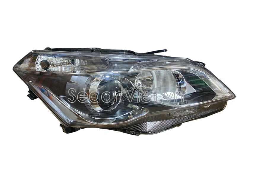 Vỏ đèn pha phải dùng cho xe Suzuki Ciaz 2016-2019