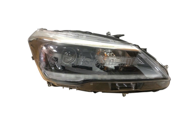 Vỏ đèn pha phải 35121M82R00