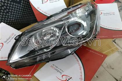 Vỏ đèn pha trái Suzuki Ciaz 2020-2024