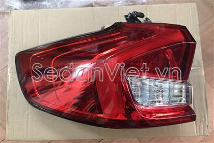Đèn hậu ngoài trái 3560473R10000
