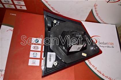 Đèn hậu trong trái 3627454P00