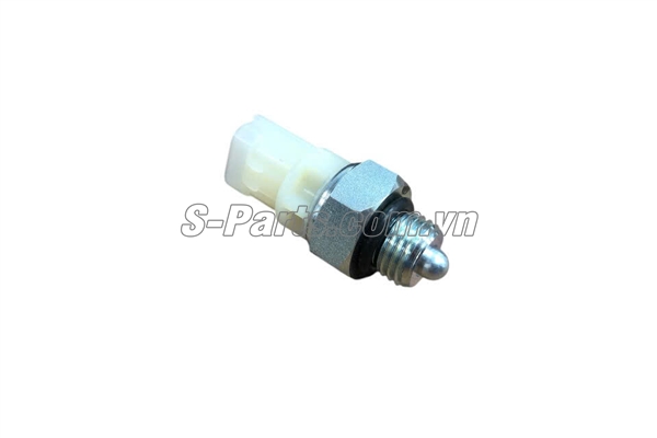 Công tắc đèn lùi 3761061J00000