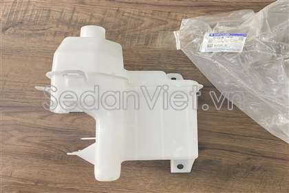 Bình nước rửa kính