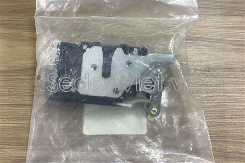 Ổ khóa ngậm cánh cửa trước 42373392