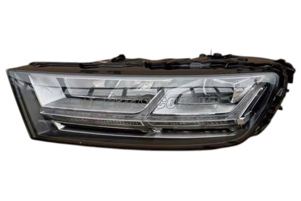 Vỏ đèn pha trái Audi Q7 2015-2017