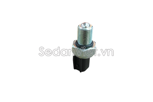 Công tắc đèn lùi 4C1T15520AB