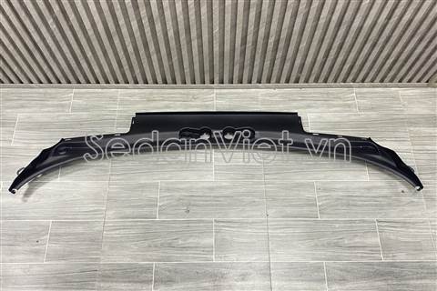 Ốp chân kính chắn gió 51717206135-01