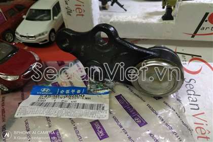 Rotuyn trụ đứng 517602S000