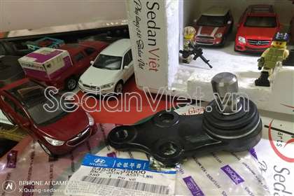 Rotuyn trụ đứng 517602S000