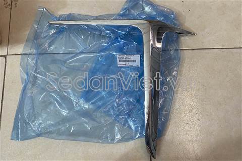Viền mạ đèn gầm Toyota Veloz 2022-2025