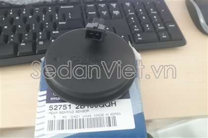 Nắp chụp cảm biến ABS sau 527512B100