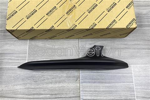 Ốp cản trước Toyota Vios 2021-2023