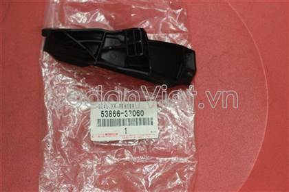 Ốp góc kính chắn gió Toyota Camry 2006-2011
