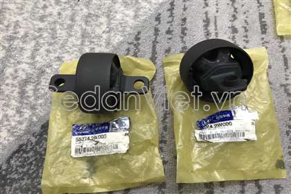 Cao su giá bắt may ơ sau dùng cho xe Hyundai Santafe 2013-2015