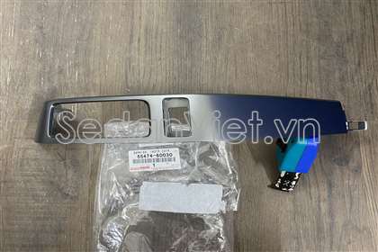Ốp cửa gió điều hòa giữa 5547460030