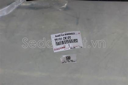 Kính chắn gió trước Toyota Innova 2012-2013