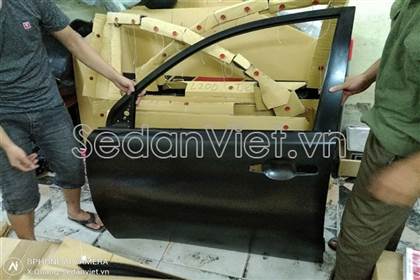 Cánh cửa trước trái Mitsubishi Triton 2010-2013