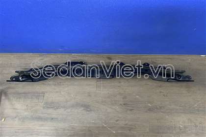 Xương đỡ két nước trên 5823073R00