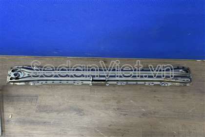 Xương giằng ngang đầu xe 5827073R00