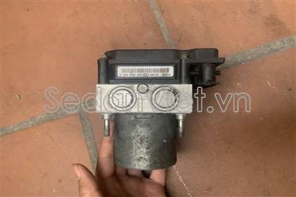 Cụm điều khiển ABS 589102B300-OLD