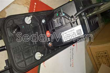 Bàn đi số 5N1713025G