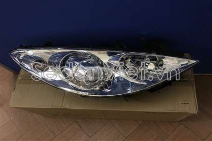 Vỏ đèn pha phải 6206G4G4