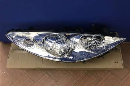 Vỏ đèn pha phải 6206G4G4