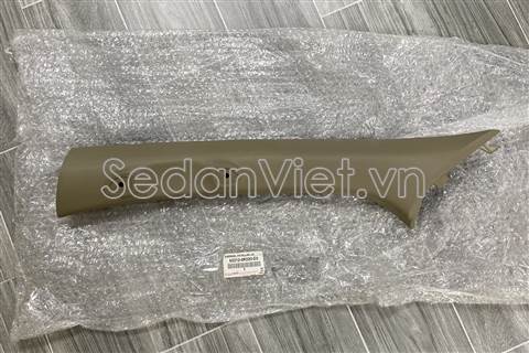 Ốp trụ A Toyota Fortuner 2009-2012